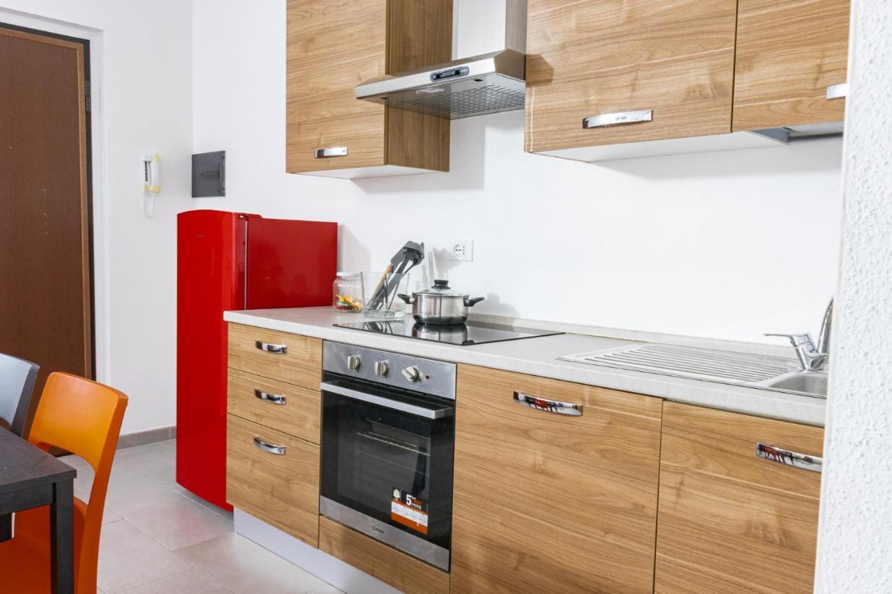 Staurenghi Red Apartment Varese Exteriér fotografie